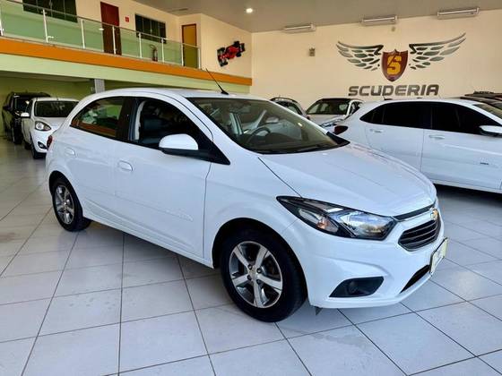 CHEVROLET ONIX 1.4 MPFI LT 8V FLEX 4P MANUAL CHEVROLET ONIX 1.4 MPFI LT 8V FLEX 4P MANUAL